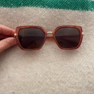 Oscar de la renta Sunglasses